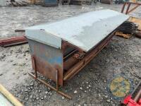 Lamb creep feeder - 2