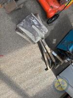 4x shovels - 3