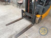 Jungheinrich forklift truck EFG 213 - 2