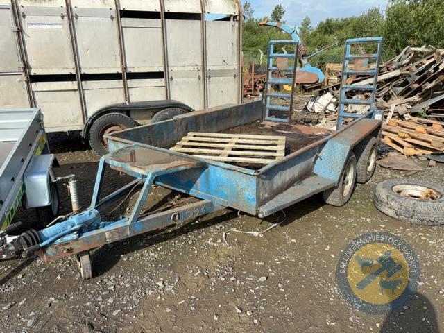 10ft low loader 3..5tn with ramps