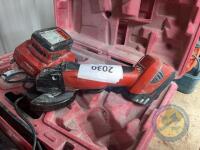 Hilti ginder with battery