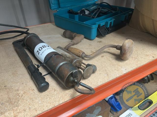 Vintage green gun