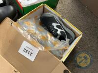 Size 6 safety trainer - 2