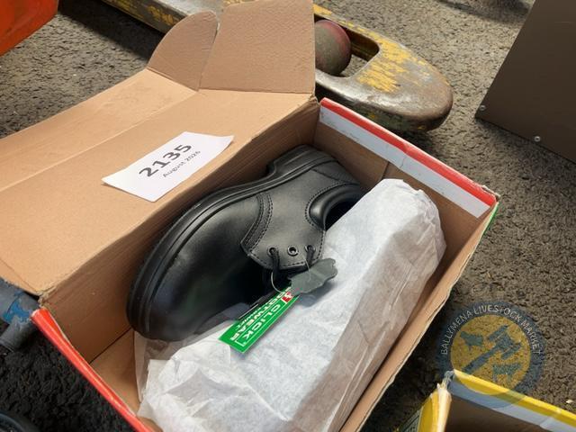 click footwear size 38 childs shoes