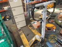 pallet truck - 3