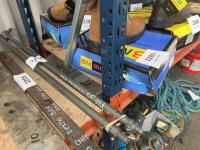 2x MF 35 steering rods