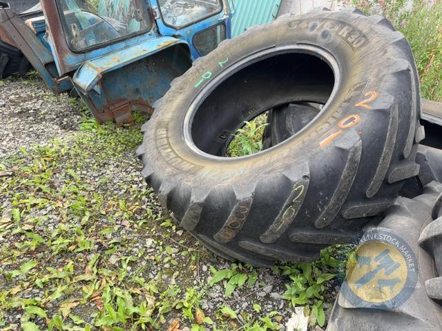 2x 650/65R42 & 2x 540/65R30 Michelin tyres