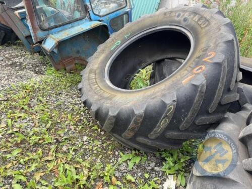 2x 650/65R42 & 2x 540/65R30 Michelin tyres