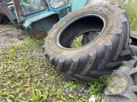 2x 650/65R42 & 2x 540/65R30 Michelin tyres
