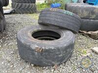 2x 385/65R22.5 super single tyres