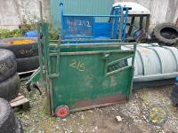 calf dehorning crate