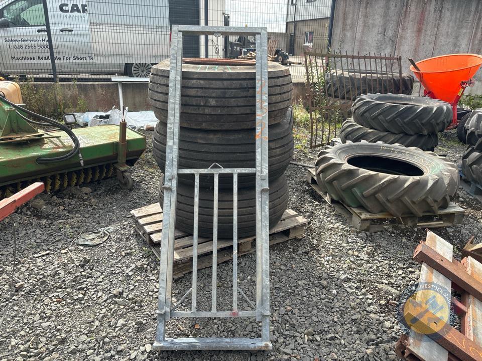 guillotine gate