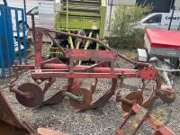 3 furrow Kverneland plough