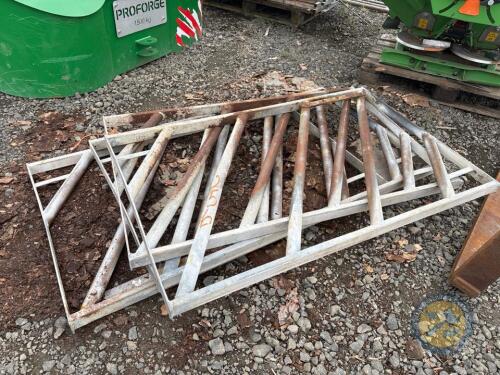 4 heavy duty cattle feed barriers
