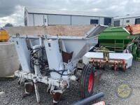 reekie space setter with control box & reekie box for fertiliser - 2