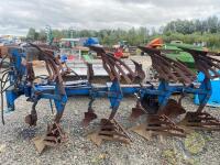 4 furrow reversible plough - 2