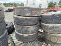 4 295/80 R22.5 tyres & rims Hankook