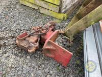 Pickup hitch for telehandler