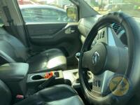 Nissan Navara 2010 - 12