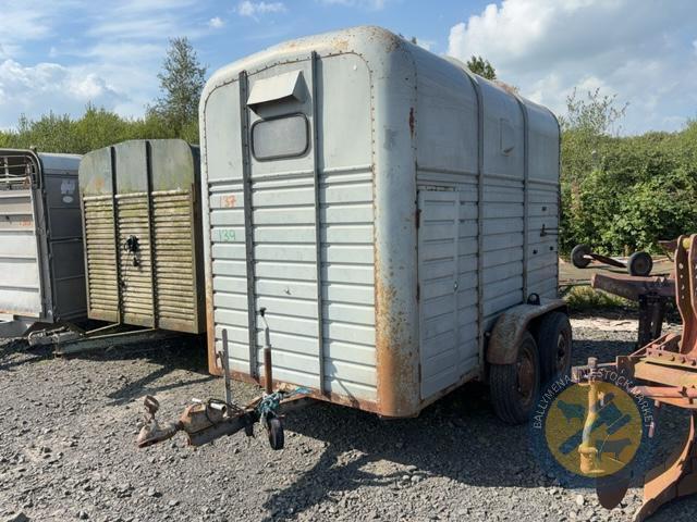 Rice horse box