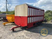 Cattle traielr tandem axle MCM 18x8 iwht stands, lights