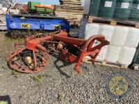 Haybob c/w gates
