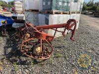 Haybob c/w gates - 2