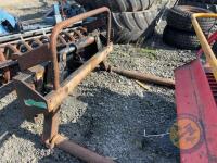 Bale handler with euro brackets - 2