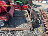 Bale handler with euro brackets - 3
