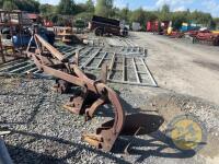 Ferguson 3 furrow plough - 2