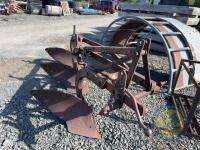Ferguson 3 furrow plough - 4