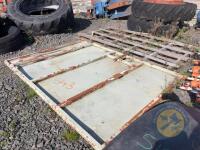 2x metal doors