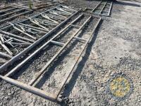 Cattle handling gate