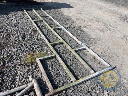 13ft cattle handling gate