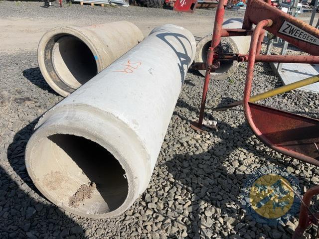 Concrete pipe 2400x450
