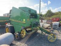 1997 John Deere 575 round baler & control box & shaft