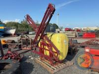 900 litre Hardi Sprayer