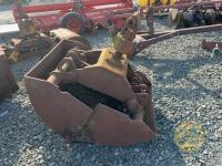 Clamshell bucket grab with rotavator ram missing