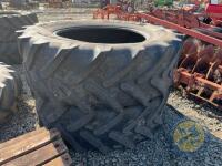 2x 520/70 R38 Michelin tyres