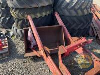 Massey Ferguson tractor loader - 3