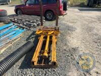 Tractor forklift low mast with pallet toes - 4