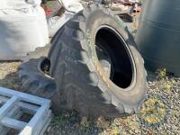 2x 480/65 R28 tyres