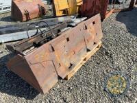 Bobcat bucket for skid steer - 2