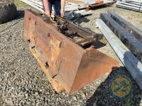Bobcat bucket for skid steer - 3