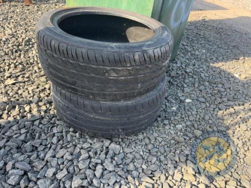 2x 235/45R18 tyres