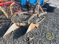 ferguson 2 furrow plough - 2