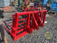 Red pushoff buckrake with side tongs - 3