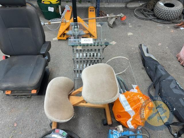 pasture chair & bottle holder table