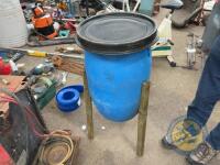Pheasant feeder