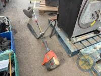 Petrol 2 stroke strimmer